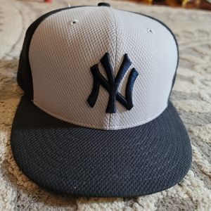New Era 59Fifty Fitted New York Yankees Ball Cap MLB 7 5/8